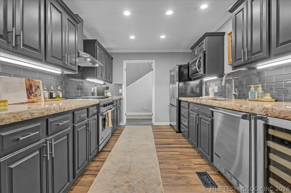 3809 E 66th Street Tulsa, OK 74136