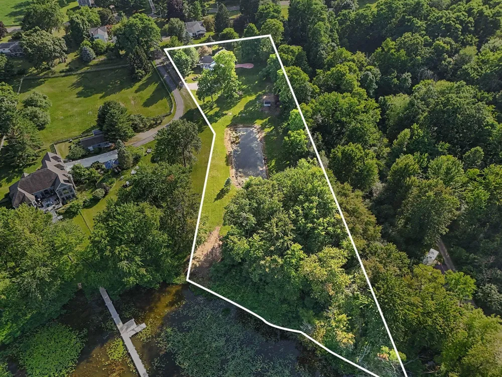 57530 Cool Water Lane Colon Township, MI 49040