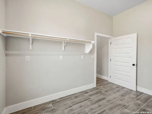 117 W SHORT MEADOW DR Lytle, TX 78052