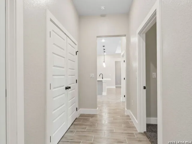 117 W SHORT MEADOW DR Lytle, TX 78052