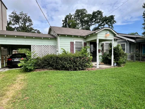 2507 Couch Street