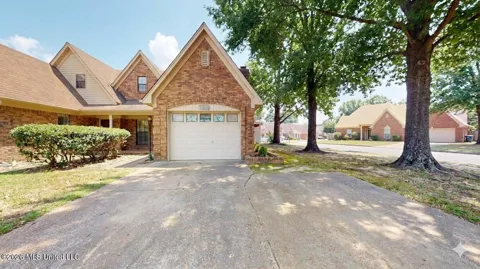 7158 Greenbriar Drive