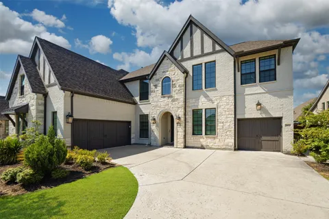 1611 Cottonwood Trail