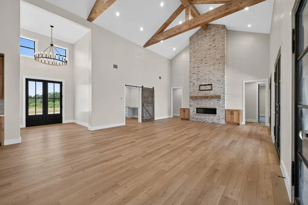 1215 Private Road 7039 Lexington, TX 78947