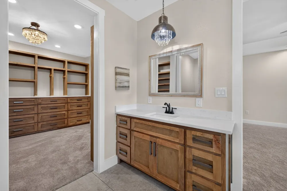 1215 Private Road 7039 Lexington, TX 78947