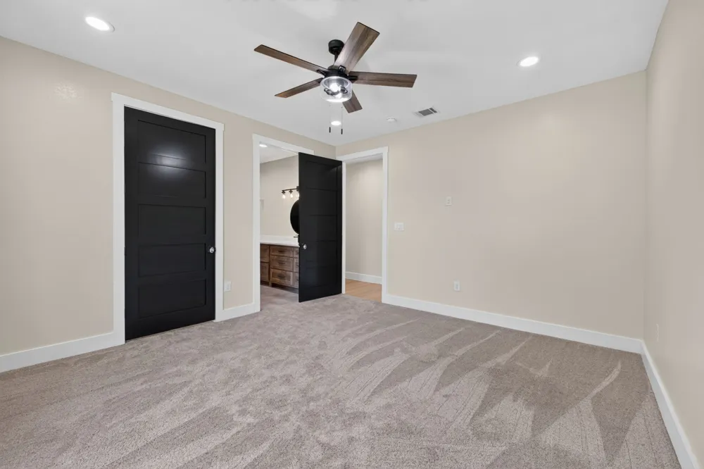 1215 Private Road 7039 Lexington, TX 78947