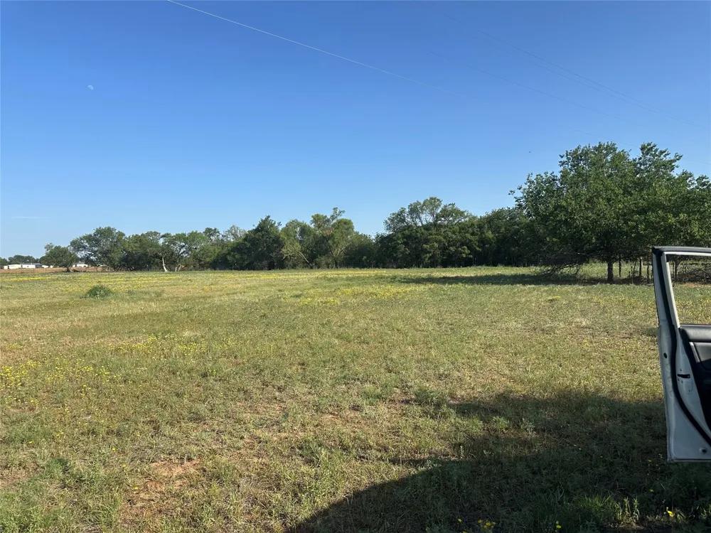 332 SW Railroad Ave Knox City, TX 79529