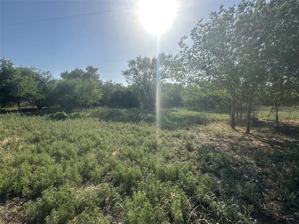 332 SW Railroad Ave Knox City, TX 79529