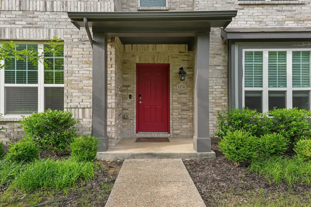 1274 Alamo Drive Lewisville, TX 75077