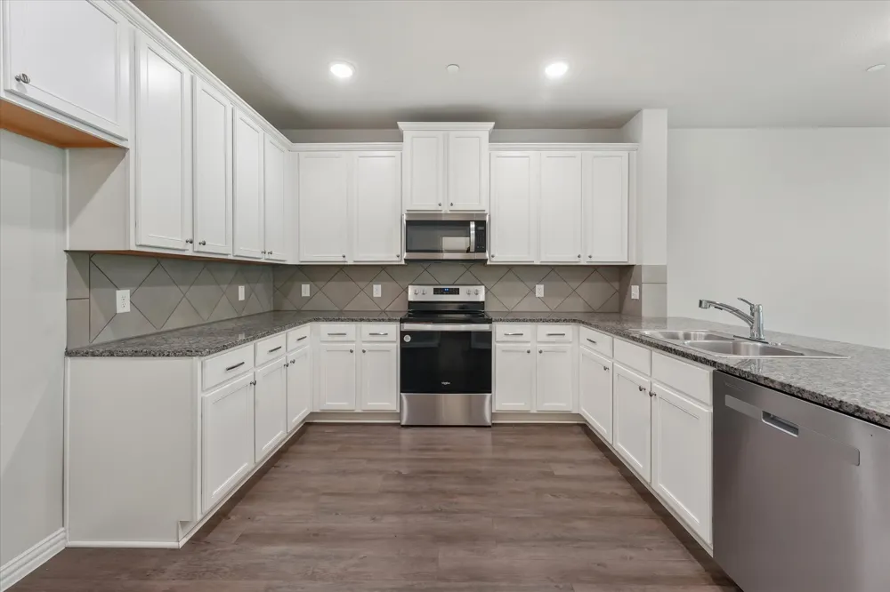 1274 Alamo Drive Lewisville, TX 75077