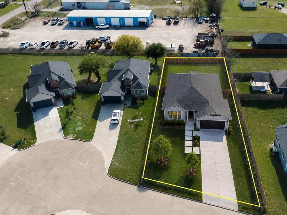 3 Donna Court Brookshire, TX 77423