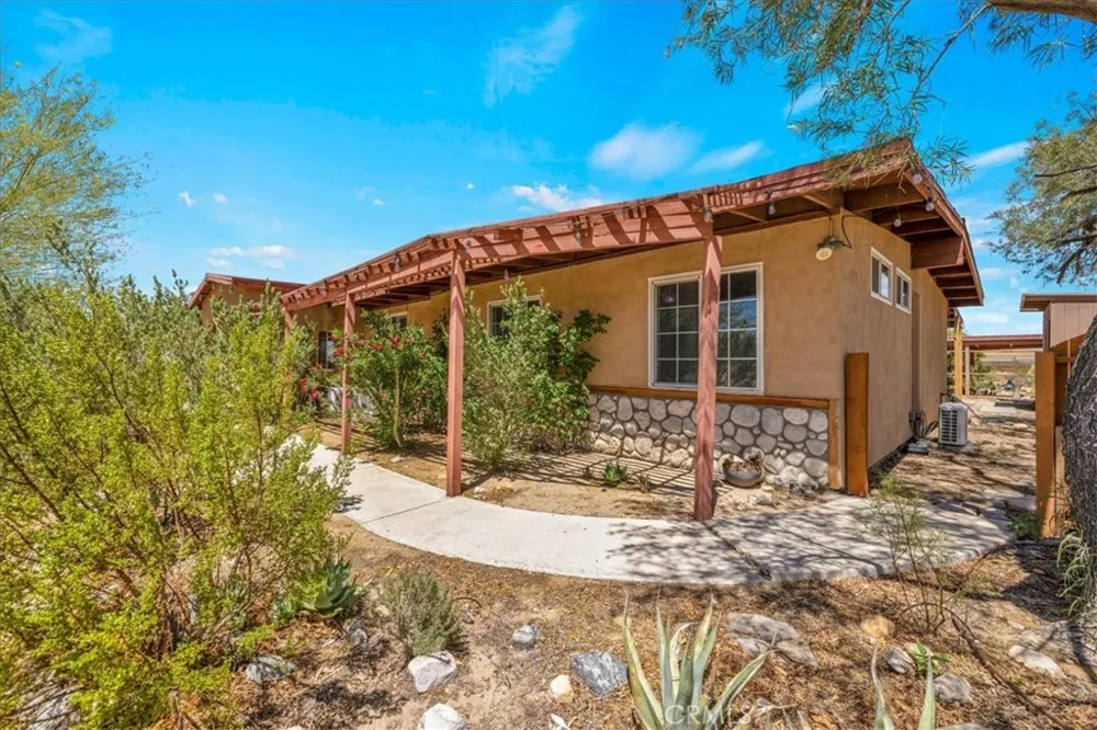 3633 Bluegrass 29 Palms, CA 92277