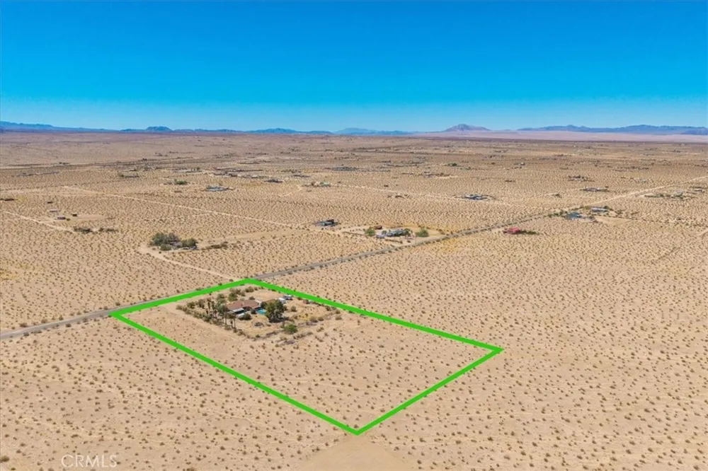 3633 Bluegrass 29 Palms, CA 92277
