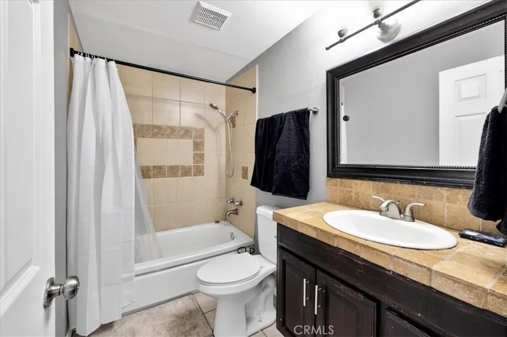 3633 Bluegrass 29 Palms, CA 92277