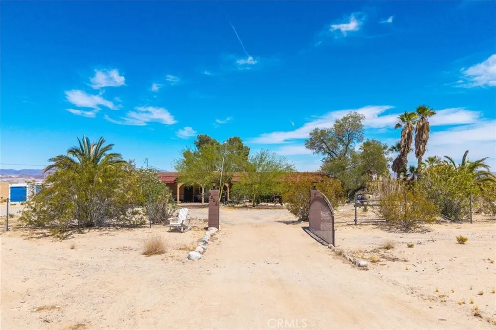3633 Bluegrass 29 Palms, CA 92277