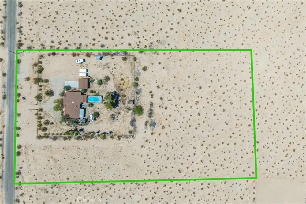 3633 Bluegrass 29 Palms, CA 92277
