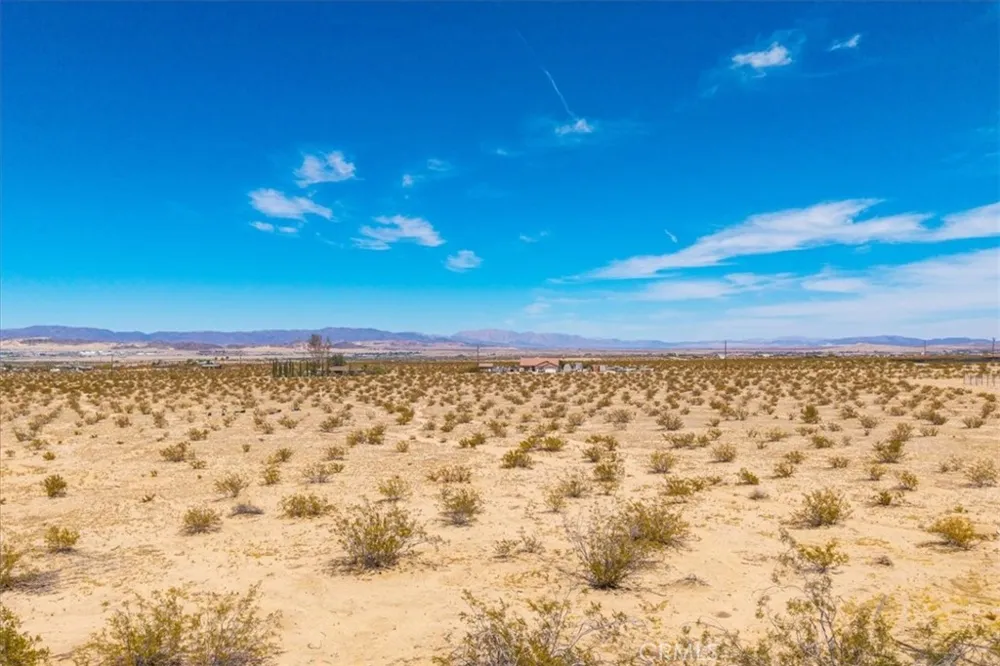 3633 Bluegrass 29 Palms, CA 92277