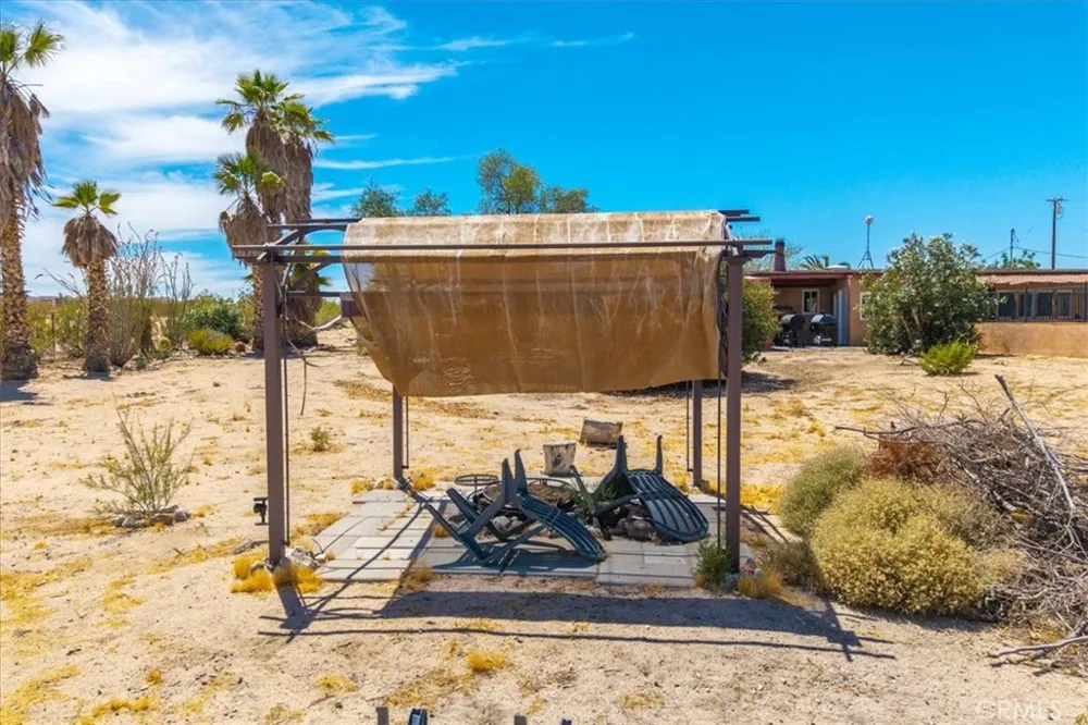 3633 Bluegrass 29 Palms, CA 92277