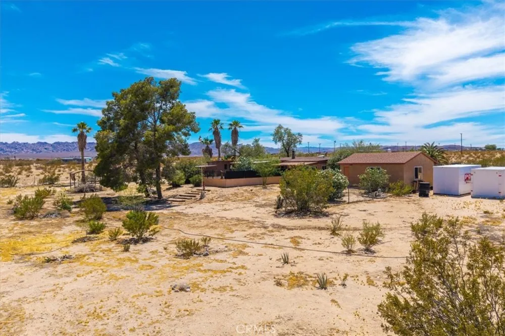 3633 Bluegrass 29 Palms, CA 92277