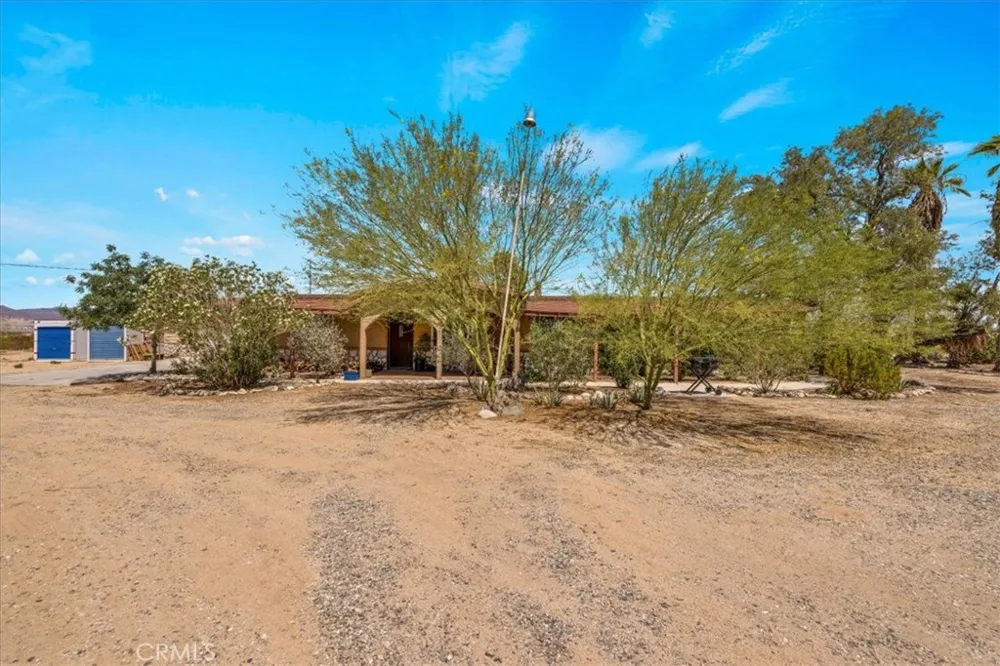 3633 Bluegrass 29 Palms, CA 92277