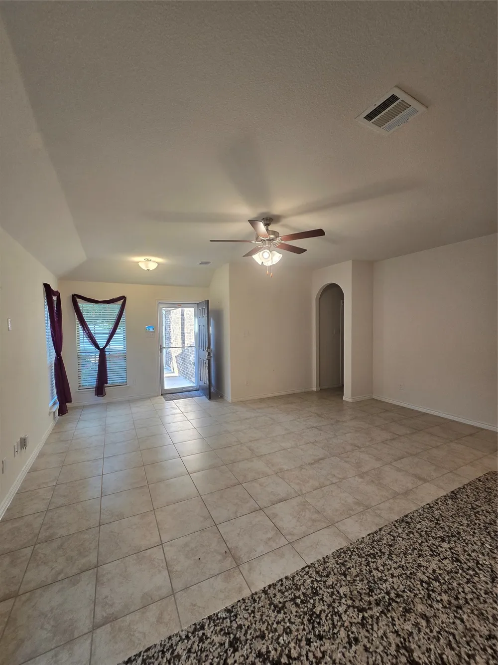 126 Redding Lane Red Oak, TX 75154