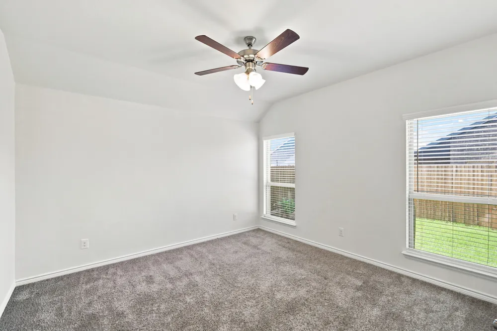 126 Redding Lane Red Oak, TX 75154