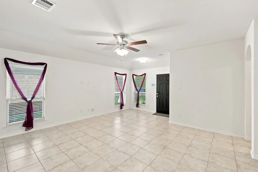126 Redding Lane Red Oak, TX 75154