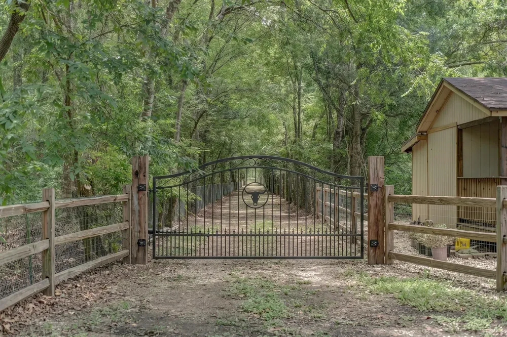 Highway 6 Nar Alvin, TX 77511
