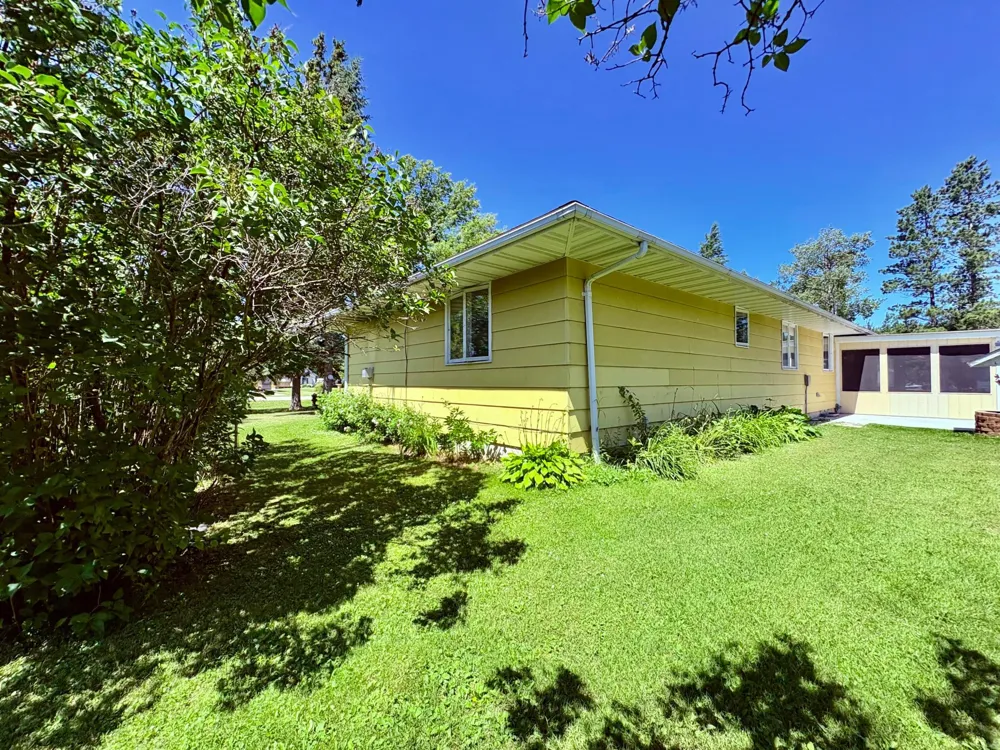 440 Chilgren Avenue Williams, MN 56686