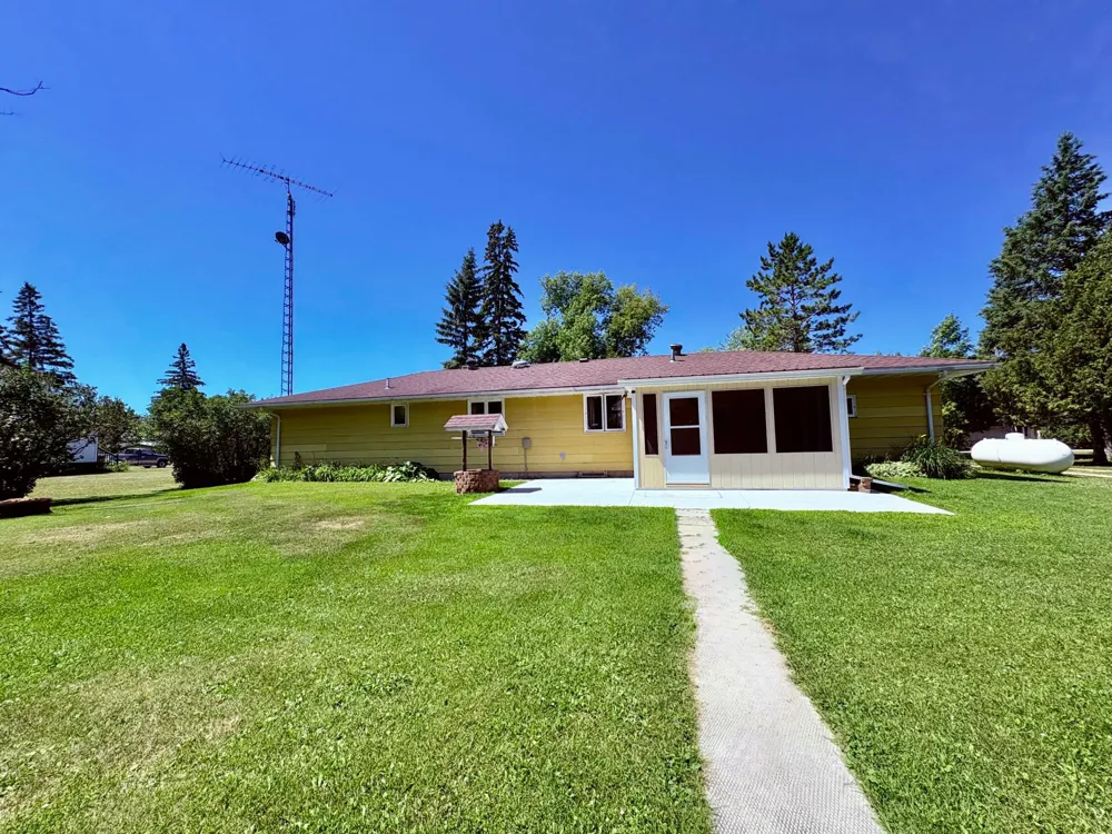 440 Chilgren Avenue Williams, MN 56686