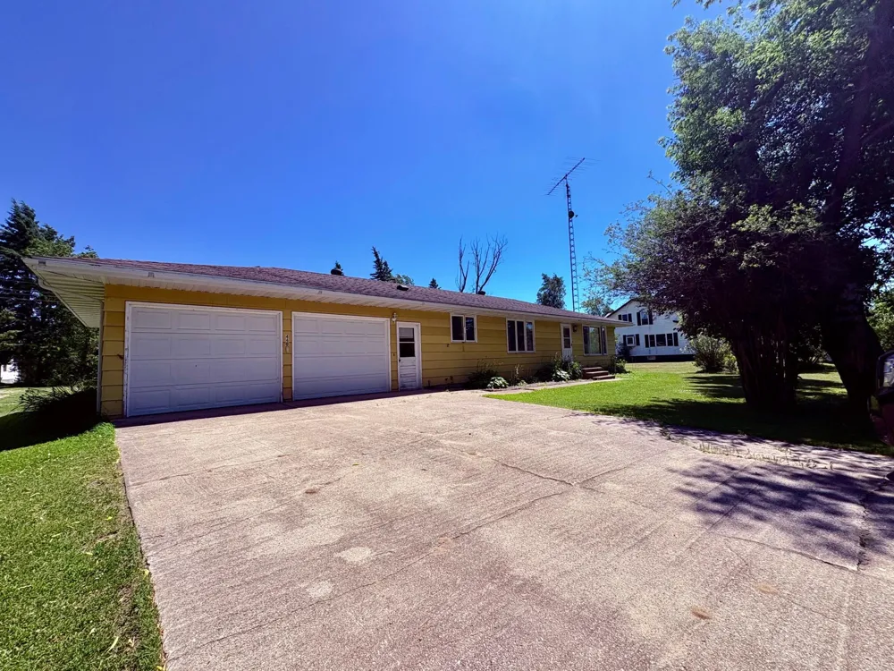 440 Chilgren Avenue Williams, MN 56686