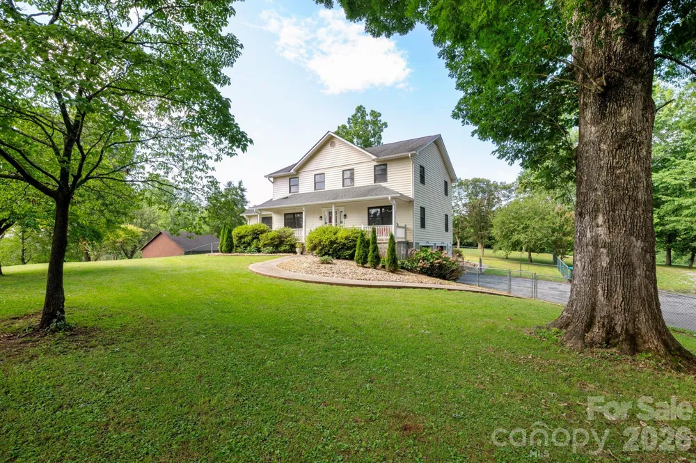 10 Old Turnpike Road Mills River, NC 28759