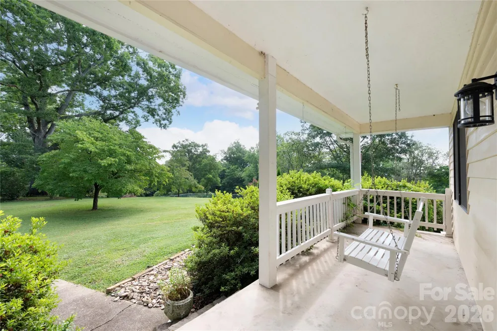 10 Old Turnpike Road Mills River, NC 28759