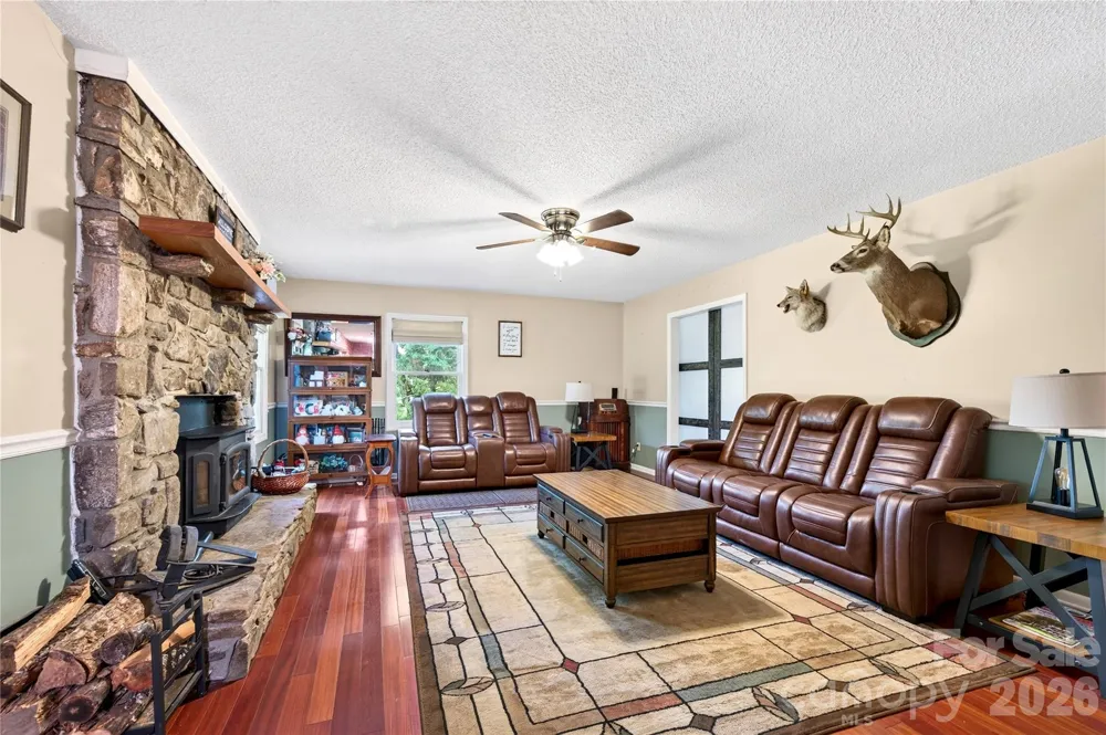 10 Old Turnpike Road Mills River, NC 28759