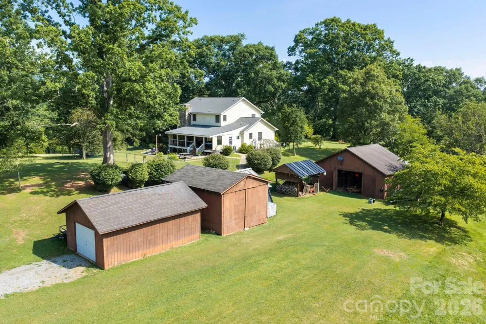 10 Old Turnpike Road Mills River, NC 28759