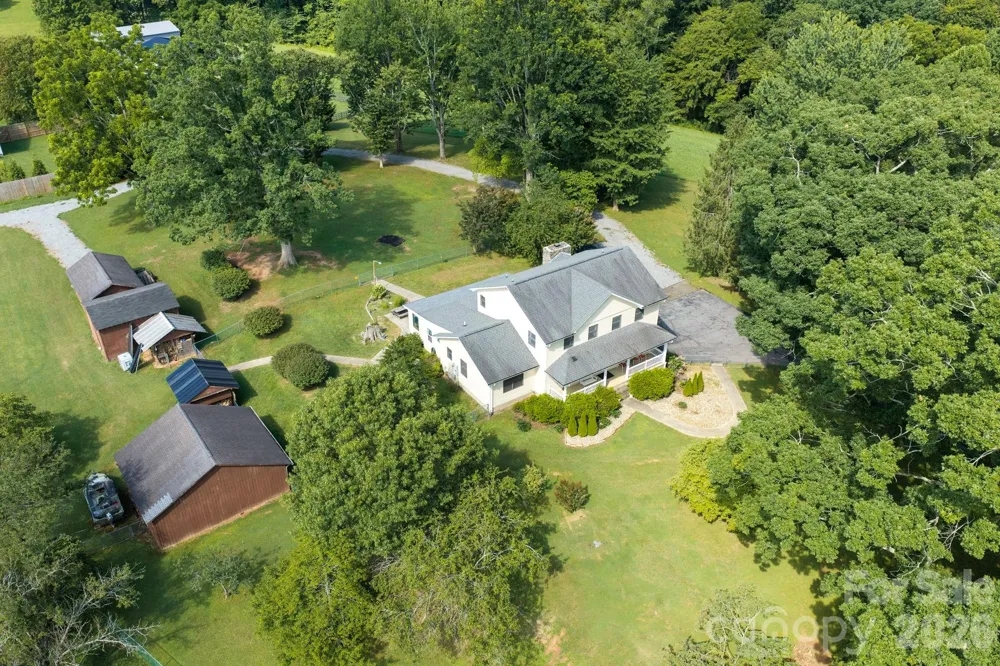 10 Old Turnpike Road Mills River, NC 28759