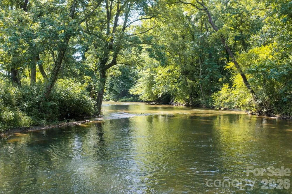10 Old Turnpike Road Mills River, NC 28759