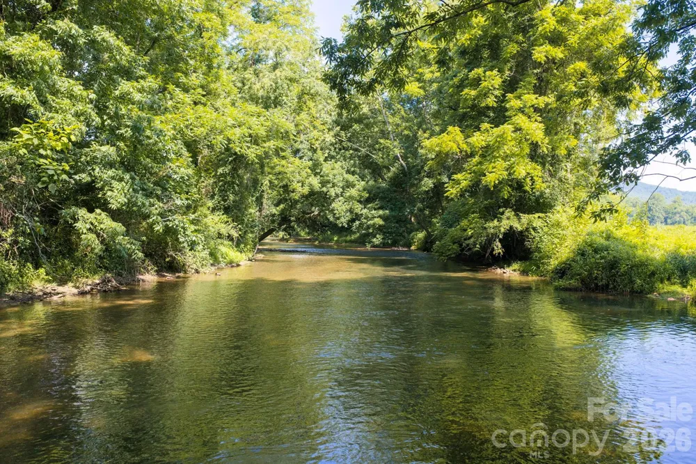 10 Old Turnpike Road Mills River, NC 28759