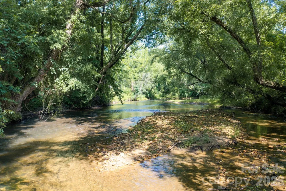 10 Old Turnpike Road Mills River, NC 28759