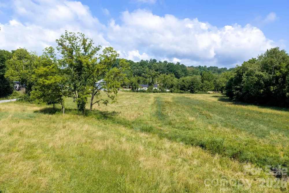 10 Old Turnpike Road Mills River, NC 28759