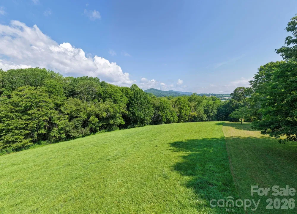 10 Old Turnpike Road Mills River, NC 28759