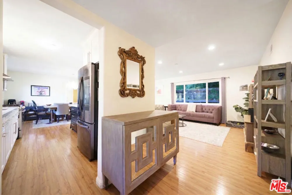 5532 Ocean View Boulevard La Canada Flintridge, CA 91011