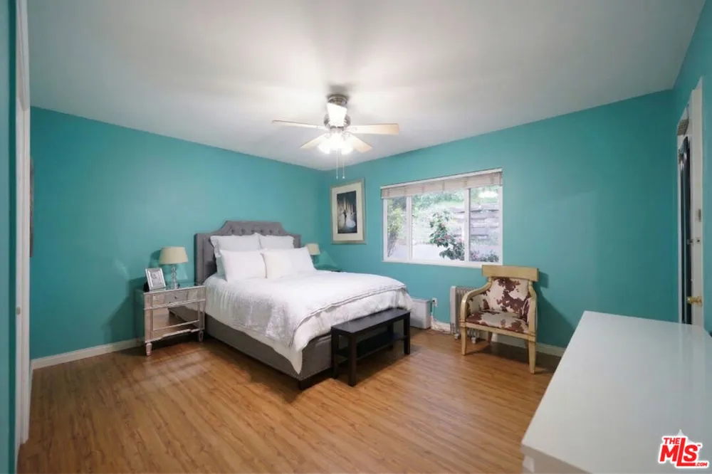 5532 Ocean View Boulevard La Canada Flintridge, CA 91011