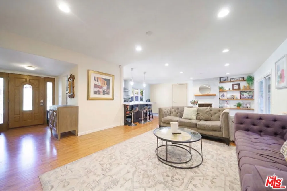 5532 Ocean View Boulevard La Canada Flintridge, CA 91011