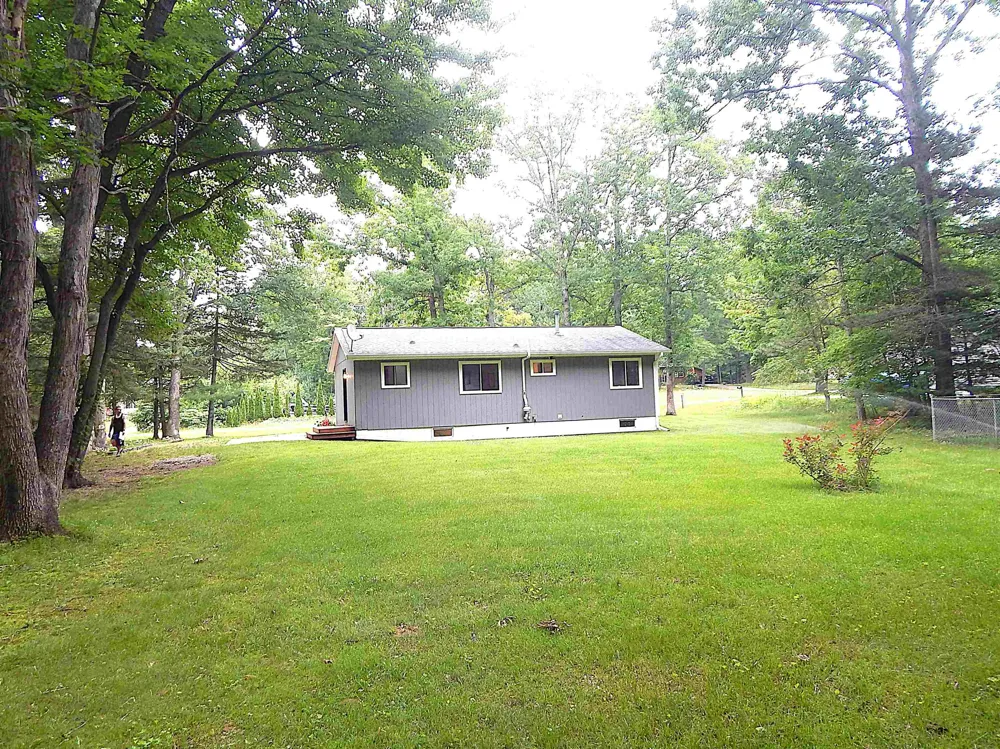 1492 Innwood North Green Lake Township, MI 49643