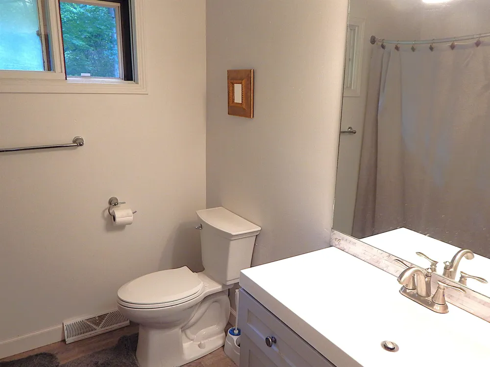 1492 Innwood North Green Lake Township, MI 49643