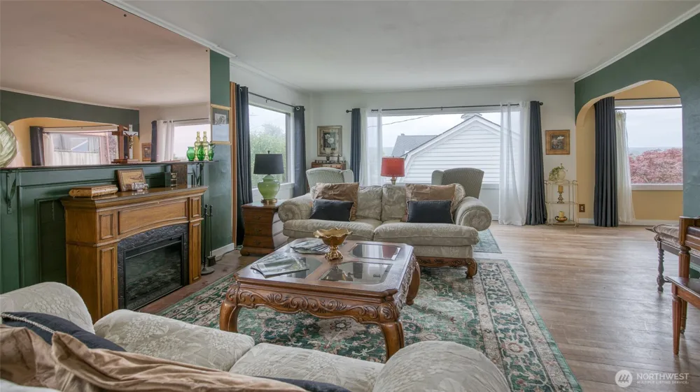 911 Thornton Street Aberdeen, WA 98520