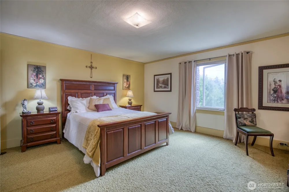 911 Thornton Street Aberdeen, WA 98520