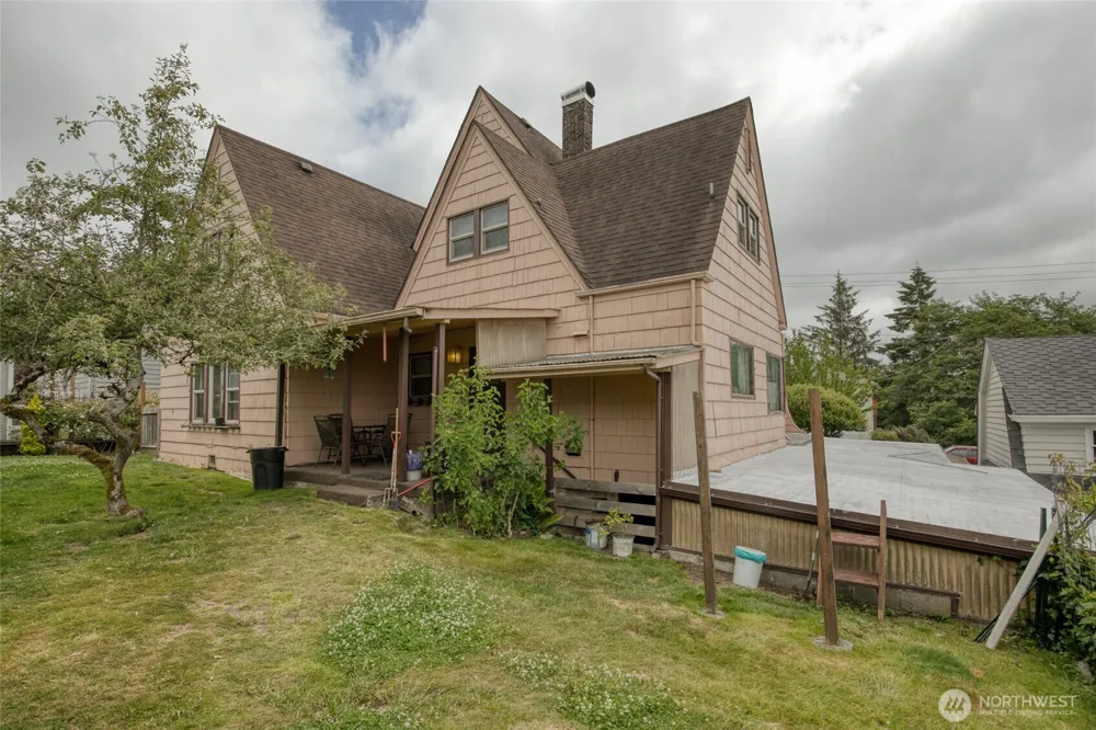 911 Thornton Street Aberdeen, WA 98520