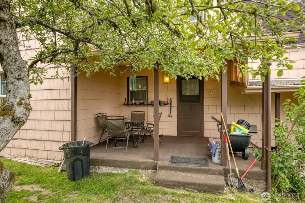 911 Thornton Street Aberdeen, WA 98520